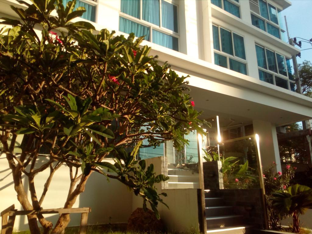 Serenity Wongamat Apartments Паттайя Экстерьер фото