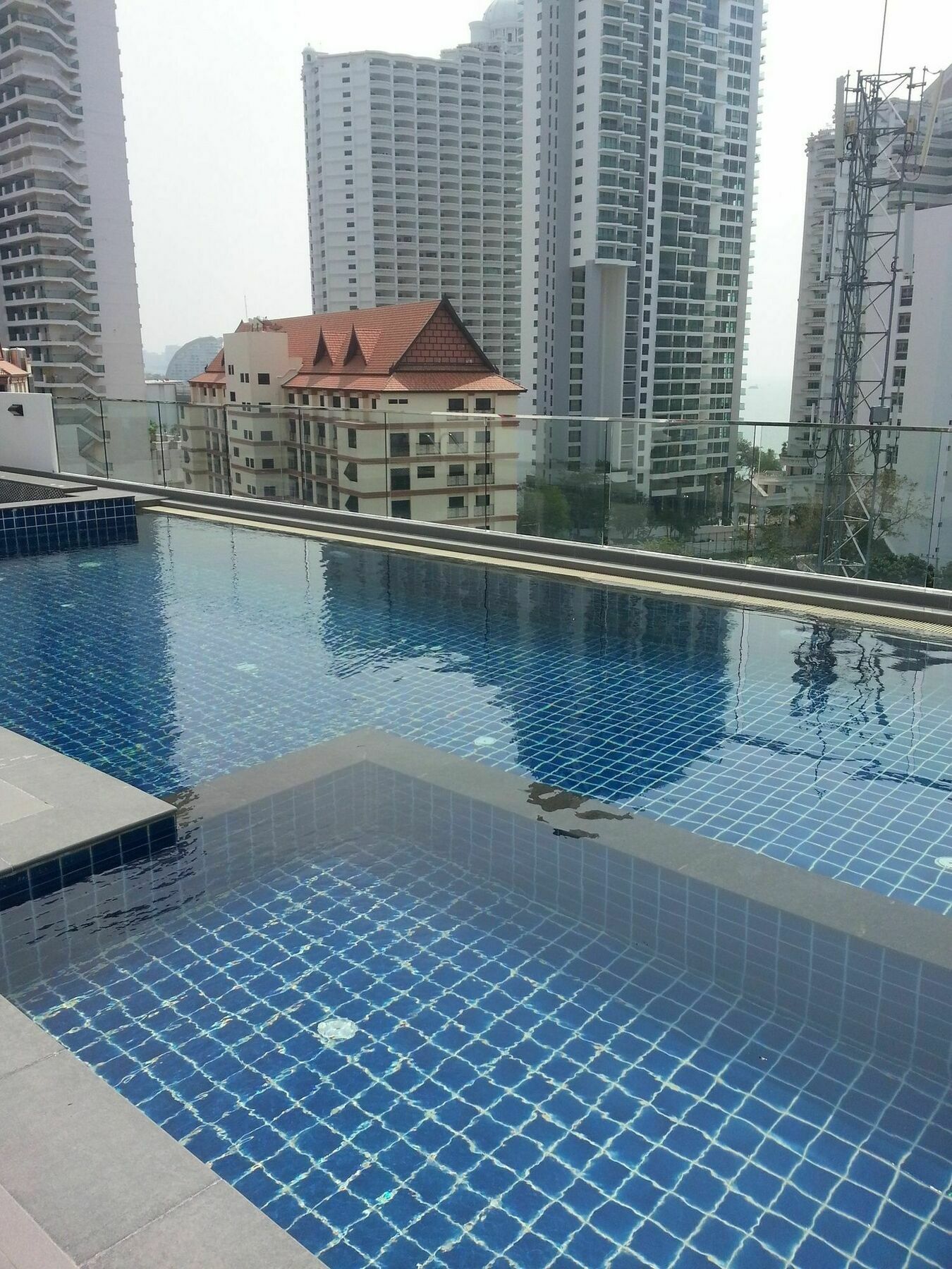 Serenity Wongamat Apartments Паттайя Экстерьер фото
